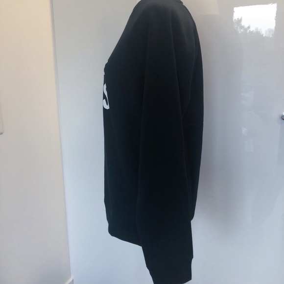 (Only 1) NWT Brunette’s,“Meet Me Apres” Sweatshirt - Picture 3 of 9